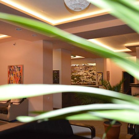 Holiday Hotel & Hostel Erivan Exterior foto