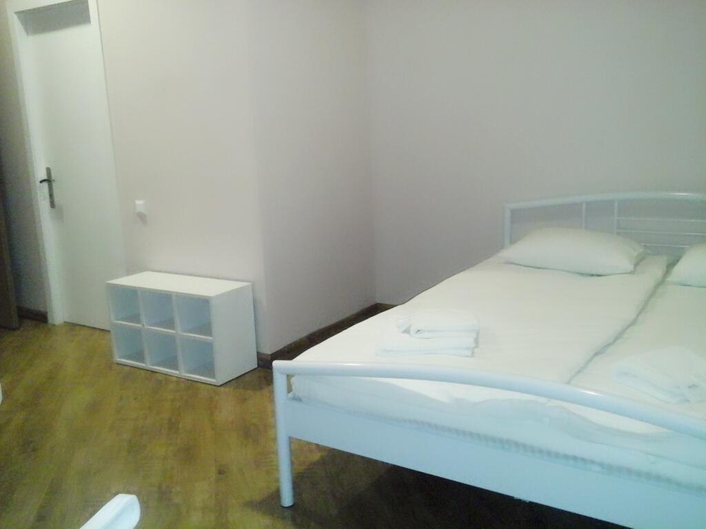 Holiday Hotel & Hostel Erivan Exterior foto