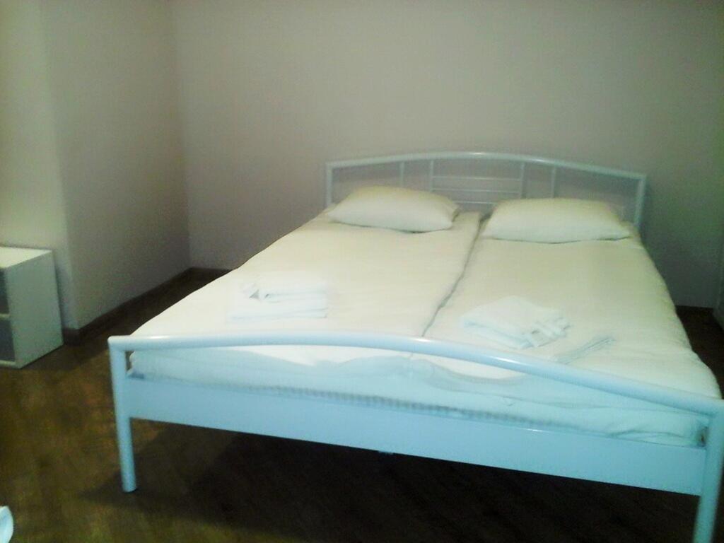 Holiday Hotel & Hostel Erivan Exterior foto